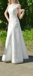 Ккружевное свадебное платье,  молочного цвета